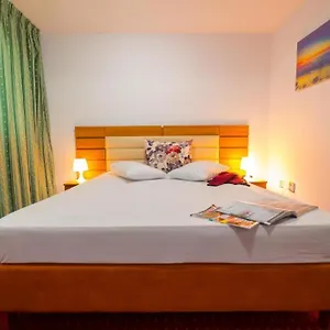 Otel Sir Orhideea, Bükreş